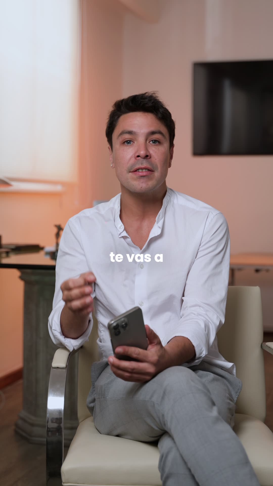 Reel del Dr. Juan López Vargas — contenido para médicos estéticos creado por AVA BLUE